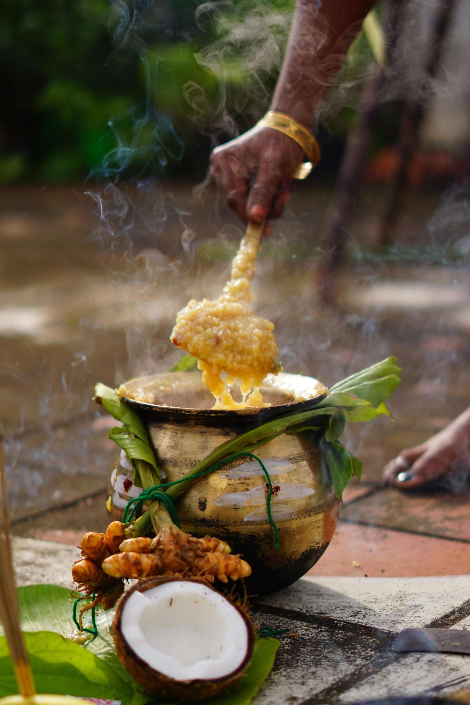 picture of a traditional Tamil dish called pongal, which is made of rice and lentils
